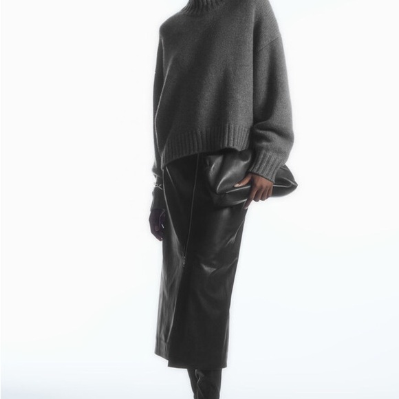 COS Chunky Pure Cashmere Turtleneck Sweater gray size L nwt - Picture 5 of 10